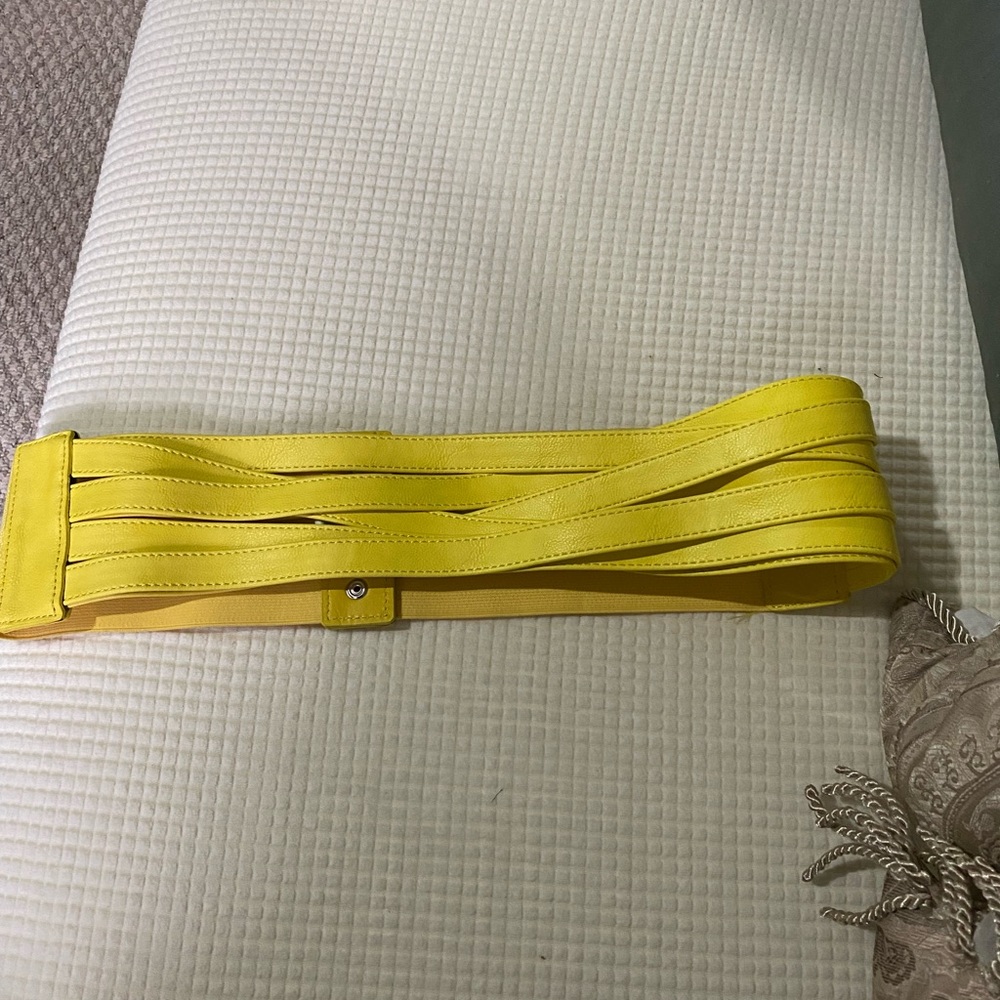 Fashion Yellow Stretch Belt